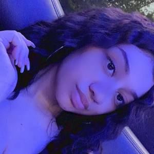 Meet your Posher, Daniela